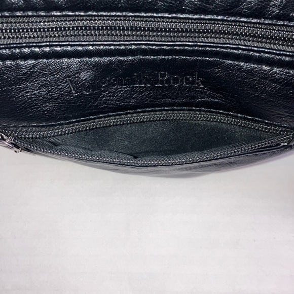 Volganik Rock black vegan Leather Crossbody Bag with many zip pockets - Picture 6 of 16